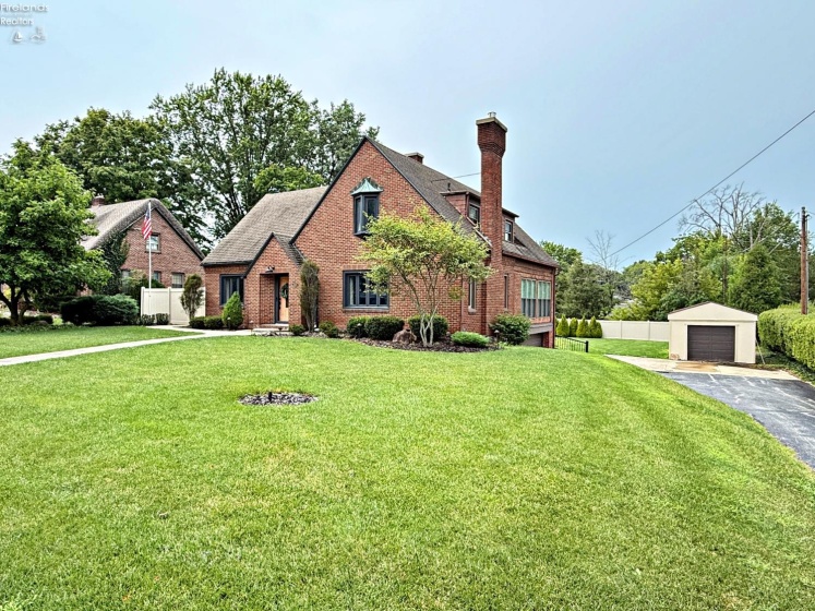 536 Washington Street, Tiffin, 44883, 3 Bedroom Bedrooms, ,2 BathroomBathrooms,Residential,For Sale,Washington Street,20263174