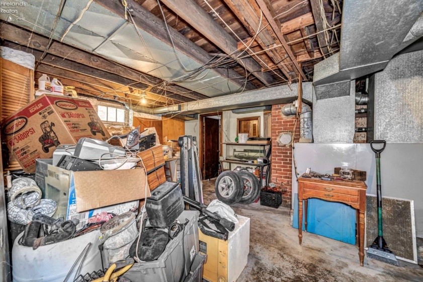 1011 Main Street, Bellevue, 44811, 4 Bedrooms Bedrooms, ,2 BathroomsBathrooms,Residential,For Sale,Main,20263284