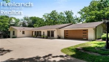 685 Sunnyside, Vermilion, 44089, 3 Bedrooms Bedrooms, ,2 BathroomsBathrooms,Residential,For Sale,Sunnyside,20263386 685 Sunnyside, Vermilion, 44089, 3 Bedrooms Bedrooms, ,2 BathroomsBathrooms,Residential,For Sale,Sunnyside,20263386