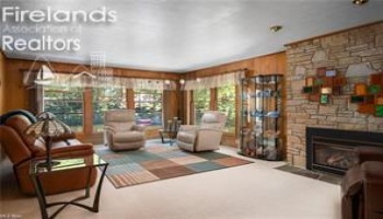 685 Sunnyside, Vermilion, 44089, 3 Bedrooms Bedrooms, ,2 BathroomsBathrooms,Residential,For Sale,Sunnyside,20263386 685 Sunnyside, Vermilion, 44089, 3 Bedrooms Bedrooms, ,2 BathroomsBathrooms,Residential,For Sale,Sunnyside,20263386
