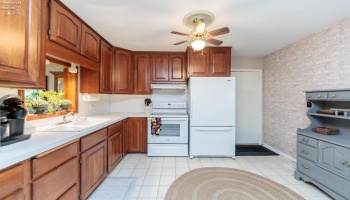 5029 Oakview Drive, Vermilion, 44089, 3 Bedrooms Bedrooms, ,2 BathroomsBathrooms,Residential,For Sale,Oakview,20263388 5029 Oakview Drive, Vermilion, 44089, 3 Bedrooms Bedrooms, ,2 BathroomsBathrooms,Residential,For Sale,Oakview,20263388