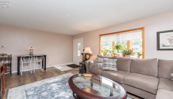 5029 Oakview Drive, Vermilion, 44089, 3 Bedrooms Bedrooms, ,2 BathroomsBathrooms,Residential,For Sale,Oakview,20263388 5029 Oakview Drive, Vermilion, 44089, 3 Bedrooms Bedrooms, ,2 BathroomsBathrooms,Residential,For Sale,Oakview,20263388