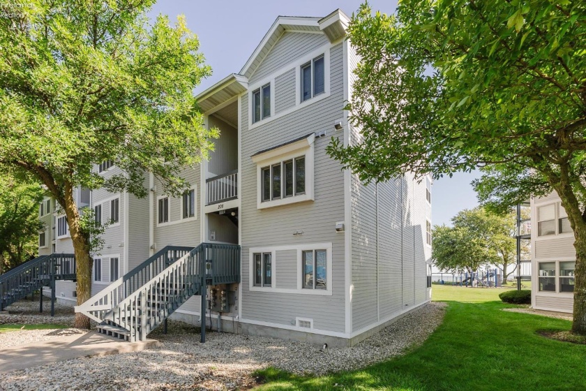 208 Lakeshore, Port Clinton, 43452, 1 Bedroom Bedrooms, ,1 BathroomBathrooms,Residential,For Sale,Lakeshore,20263331