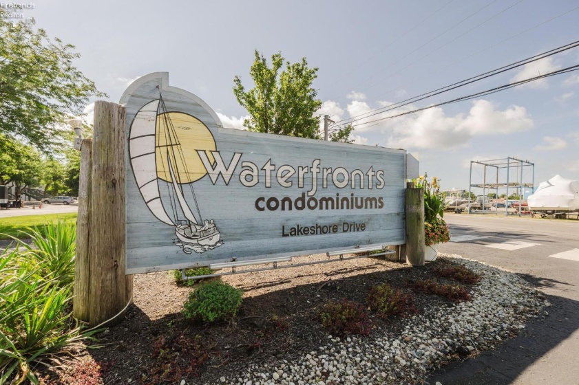 208 Lakeshore, Port Clinton, 43452, 1 Bedroom Bedrooms, ,1 BathroomBathrooms,Residential,For Sale,Lakeshore,20263331