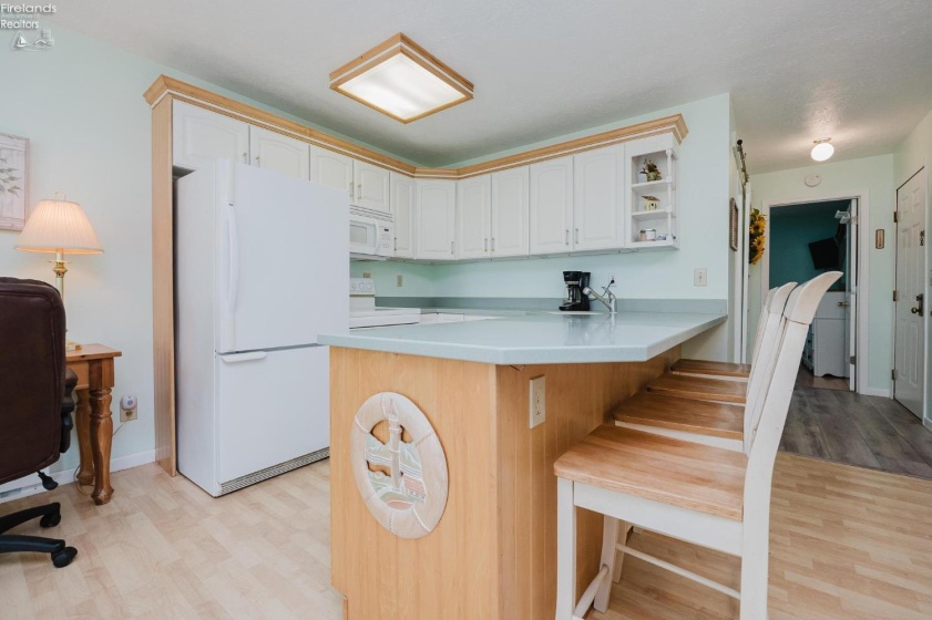 208 Lakeshore, Port Clinton, 43452, 1 Bedroom Bedrooms, ,1 BathroomBathrooms,Residential,For Sale,Lakeshore,20263331