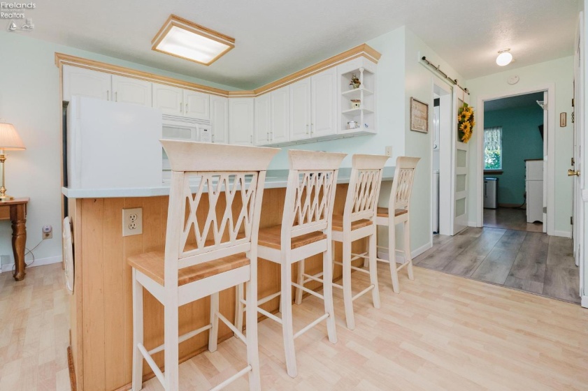 208 Lakeshore, Port Clinton, 43452, 1 Bedroom Bedrooms, ,1 BathroomBathrooms,Residential,For Sale,Lakeshore,20263331