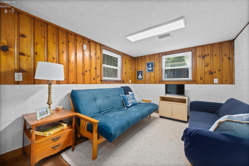 814 Mohawk Drive, Huron, 44839, 3 Bedrooms Bedrooms, ,2 BathroomsBathrooms,Residential,For Sale,Mohawk,20263337