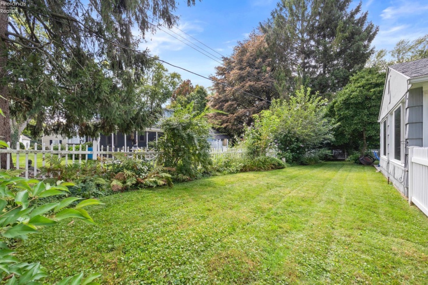 814 Mohawk Drive, Huron, 44839, 3 Bedrooms Bedrooms, ,2 BathroomsBathrooms,Residential,For Sale,Mohawk,20263337