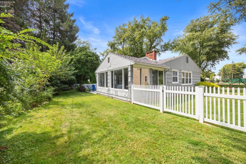 814 Mohawk Drive, Huron, 44839, 3 Bedrooms Bedrooms, ,2 BathroomsBathrooms,Residential,For Sale,Mohawk,20263337