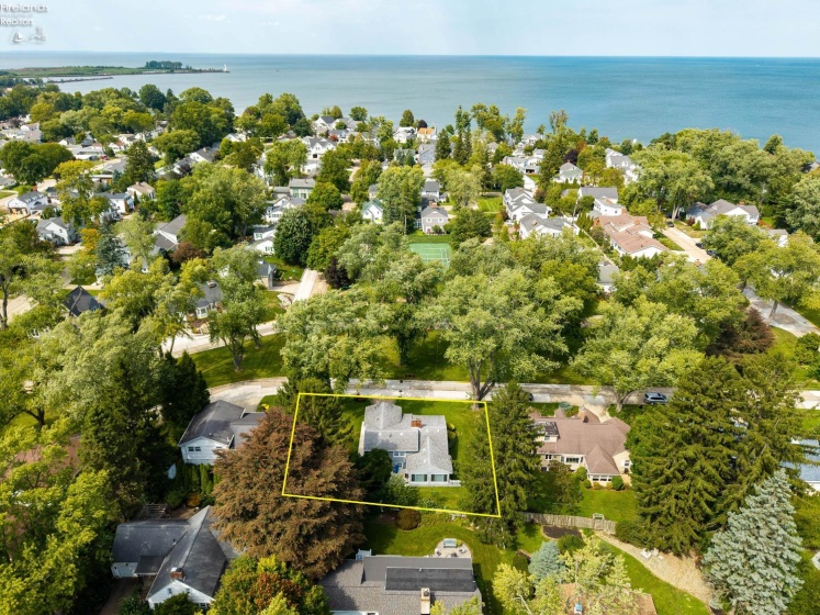 814 Mohawk Drive, Huron, 44839, 3 Bedrooms Bedrooms, ,2 BathroomsBathrooms,Residential,For Sale,Mohawk,20263337