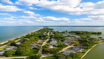 1711 Willow Drive, Sandusky, 44870, 5 Bedrooms Bedrooms, ,5 BathroomsBathrooms,Residential,For Sale,Willow,20263360