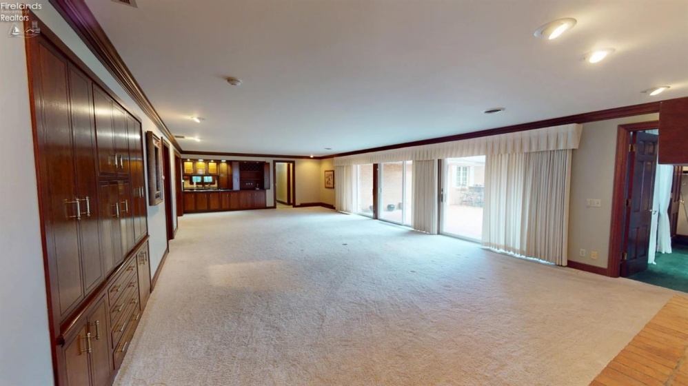 1711 Willow Drive, Sandusky, 44870, 5 Bedrooms Bedrooms, ,5 BathroomsBathrooms,Residential,For Sale,Willow,20263360