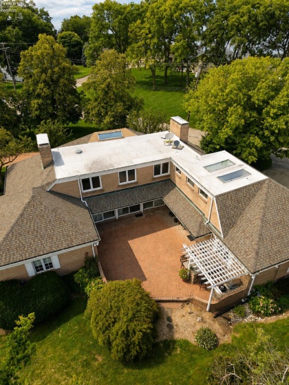 1711 Willow Drive, Sandusky, 44870, 5 Bedrooms Bedrooms, ,5 BathroomsBathrooms,Residential,For Sale,Willow,20263360