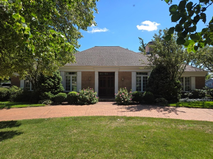 1711 Willow Drive, Sandusky, 44870, 5 Bedrooms Bedrooms, ,5 BathroomsBathrooms,Residential,For Sale,Willow,20263360