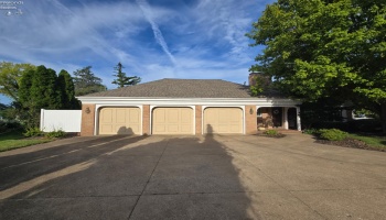 1711 Willow Drive, Sandusky, 44870, 5 Bedrooms Bedrooms, ,5 BathroomsBathrooms,Residential,For Sale,Willow,20263360
