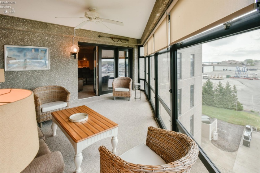 711 Lakeshore Drive, Port Clinton, 43452, 2 Bedrooms Bedrooms, ,2 BathroomsBathrooms,Residential,For Sale,Lakeshore,20263413