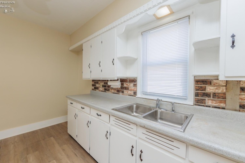 1318 Lindsley Street, Sandusky, 44870, 3 Bedrooms Bedrooms, ,1 BathroomBathrooms,Residential,For Sale,Lindsley,20263414