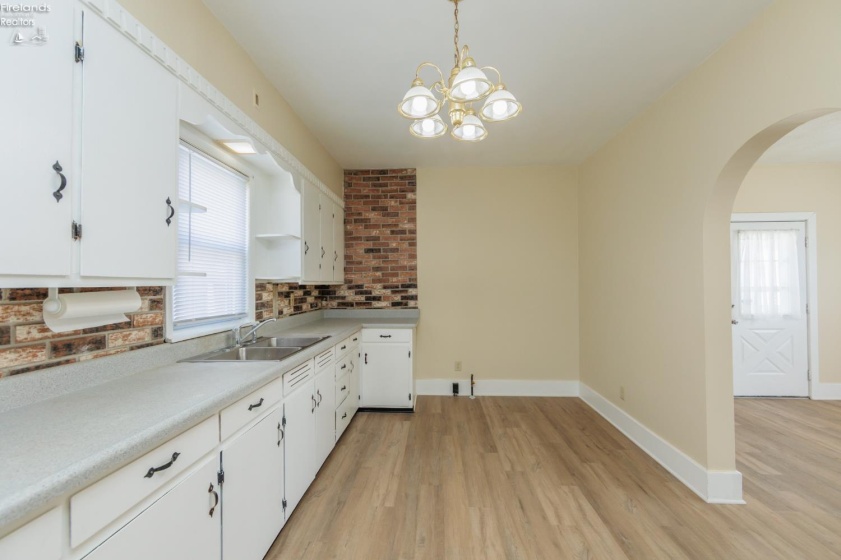 1318 Lindsley Street, Sandusky, 44870, 3 Bedrooms Bedrooms, ,1 BathroomBathrooms,Residential,For Sale,Lindsley,20263414