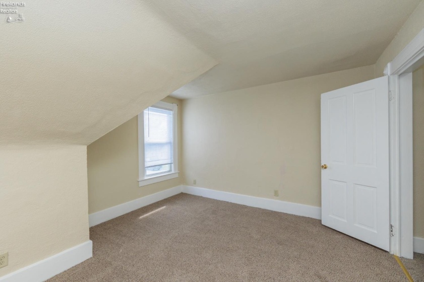 1318 Lindsley Street, Sandusky, 44870, 3 Bedrooms Bedrooms, ,1 BathroomBathrooms,Residential,For Sale,Lindsley,20263414