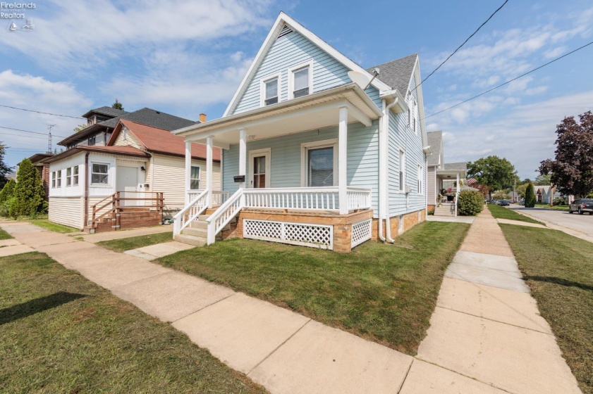 1318 Lindsley Street, Sandusky, 44870, 3 Bedrooms Bedrooms, ,1 BathroomBathrooms,Residential,For Sale,Lindsley,20263414