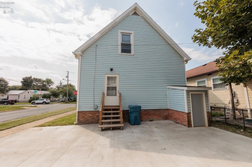1318 Lindsley Street, Sandusky, 44870, 3 Bedrooms Bedrooms, ,1 BathroomBathrooms,Residential,For Sale,Lindsley,20263414