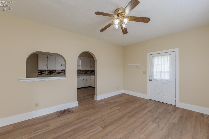 1318 Lindsley Street, Sandusky, 44870, 3 Bedrooms Bedrooms, ,1 BathroomBathrooms,Residential,For Sale,Lindsley,20263414