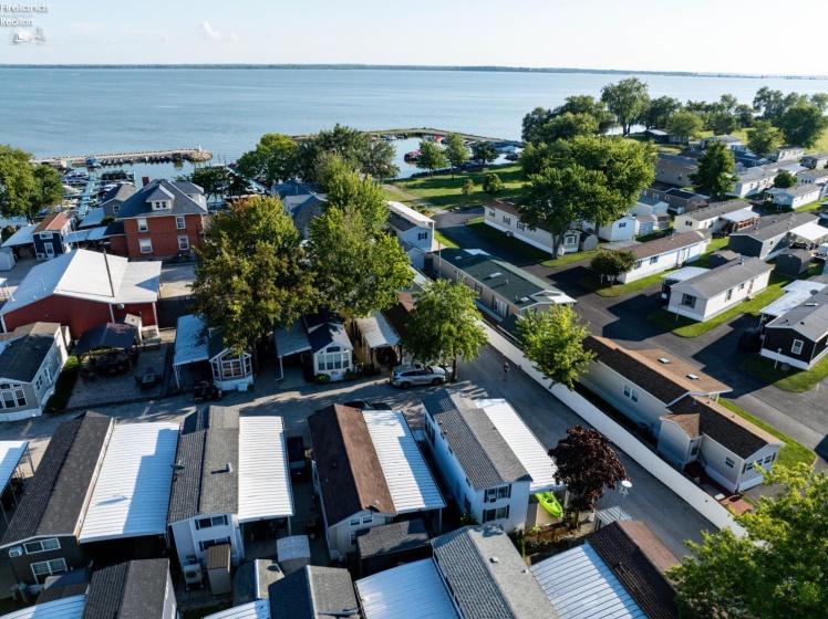 8010 Bayshore, Lakeside, 43440, 2 Bedrooms Bedrooms, ,Residential,For Sale,Bayshore,20263369