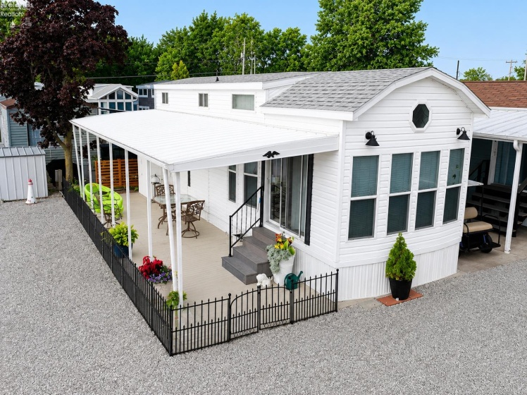 8010 Bayshore, Lakeside, 43440, 2 Bedrooms Bedrooms, ,Residential,For Sale,Bayshore,20263369