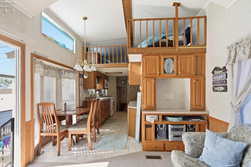 8010 Bayshore, Lakeside, 43440, 2 Bedrooms Bedrooms, ,Residential,For Sale,Bayshore,20263369