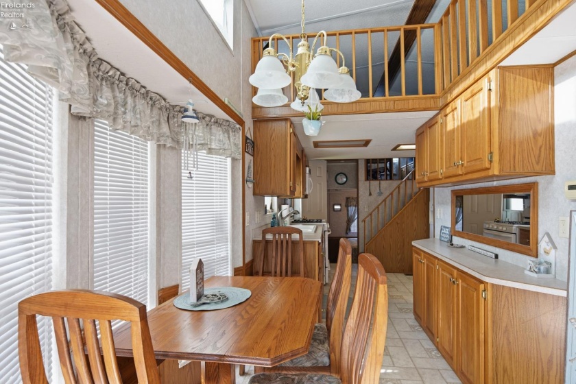 8010 Bayshore, Lakeside, 43440, 2 Bedrooms Bedrooms, ,Residential,For Sale,Bayshore,20263369