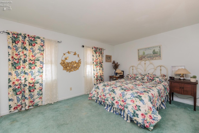 1401 McKinley Street, Sandusky, 44870, 2 Bedrooms Bedrooms, ,2 BathroomsBathrooms,Residential,For Sale,McKinley,20263425