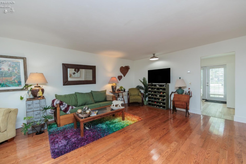 1401 McKinley Street, Sandusky, 44870, 2 Bedrooms Bedrooms, ,2 BathroomsBathrooms,Residential,For Sale,McKinley,20263425