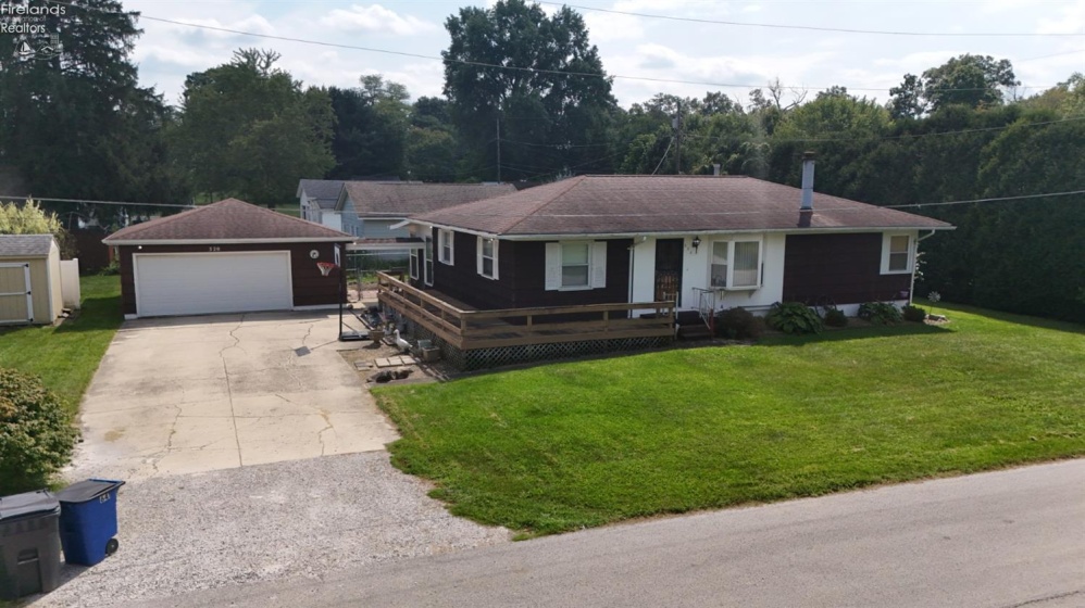 320 Long Street, Willard, 44890, 3 Bedrooms Bedrooms, ,2 BathroomsBathrooms,Residential,For Sale,Long,20263412