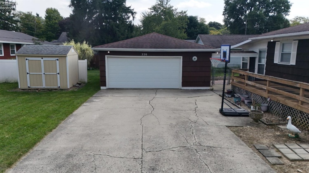 320 Long Street, Willard, 44890, 3 Bedrooms Bedrooms, ,2 BathroomsBathrooms,Residential,For Sale,Long,20263412