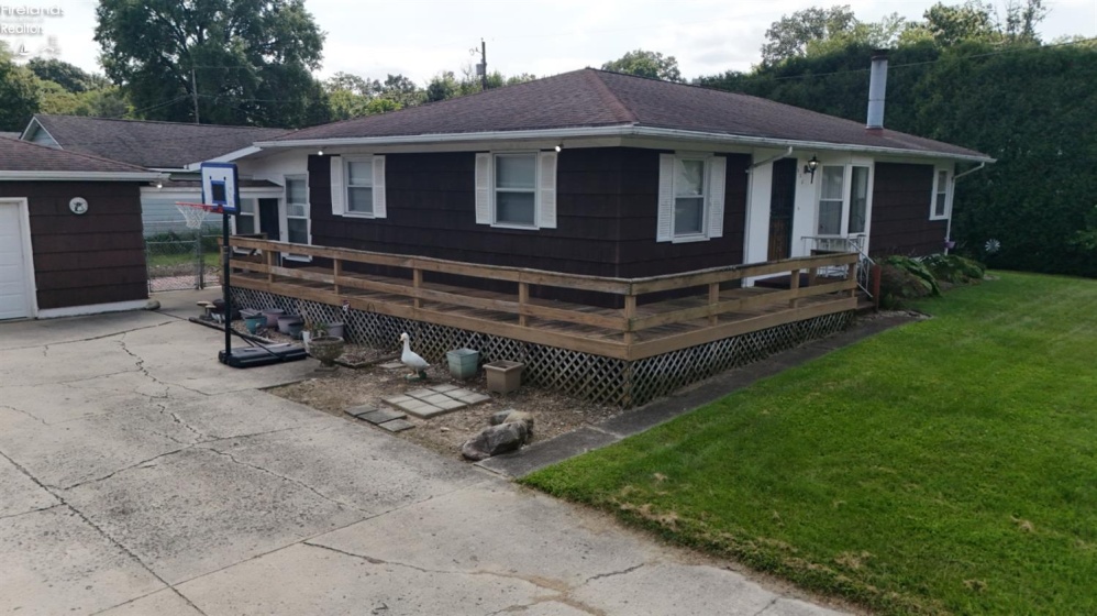 320 Long Street, Willard, 44890, 3 Bedrooms Bedrooms, ,2 BathroomsBathrooms,Residential,For Sale,Long,20263412