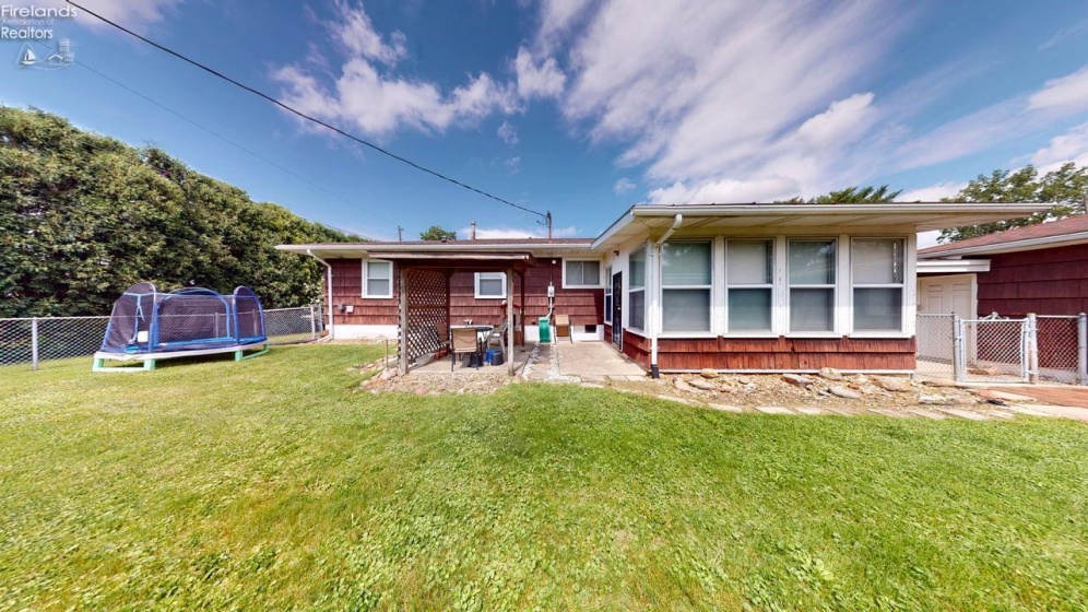 320 Long Street, Willard, 44890, 3 Bedrooms Bedrooms, ,2 BathroomsBathrooms,Residential,For Sale,Long,20263412