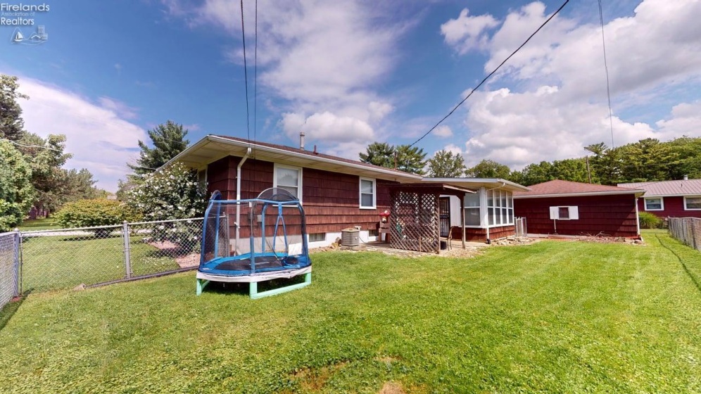 320 Long Street, Willard, 44890, 3 Bedrooms Bedrooms, ,2 BathroomsBathrooms,Residential,For Sale,Long,20263412