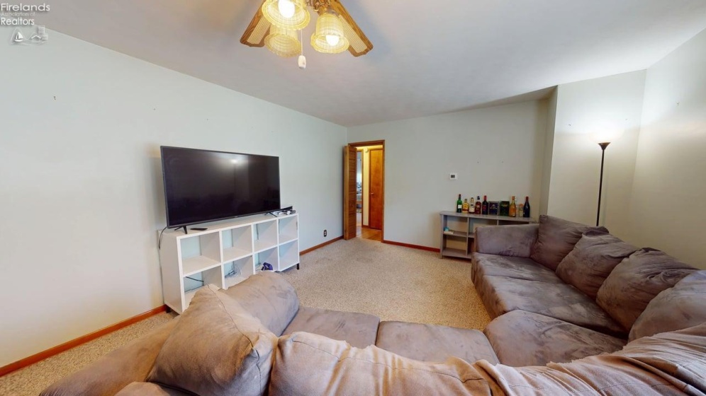 320 Long Street, Willard, 44890, 3 Bedrooms Bedrooms, ,2 BathroomsBathrooms,Residential,For Sale,Long,20263412