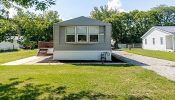 1828 Bay Drive, Port Clinton, 43452, 3 Bedrooms Bedrooms, ,2 BathroomsBathrooms,Residential,For Sale,Bay,20263323