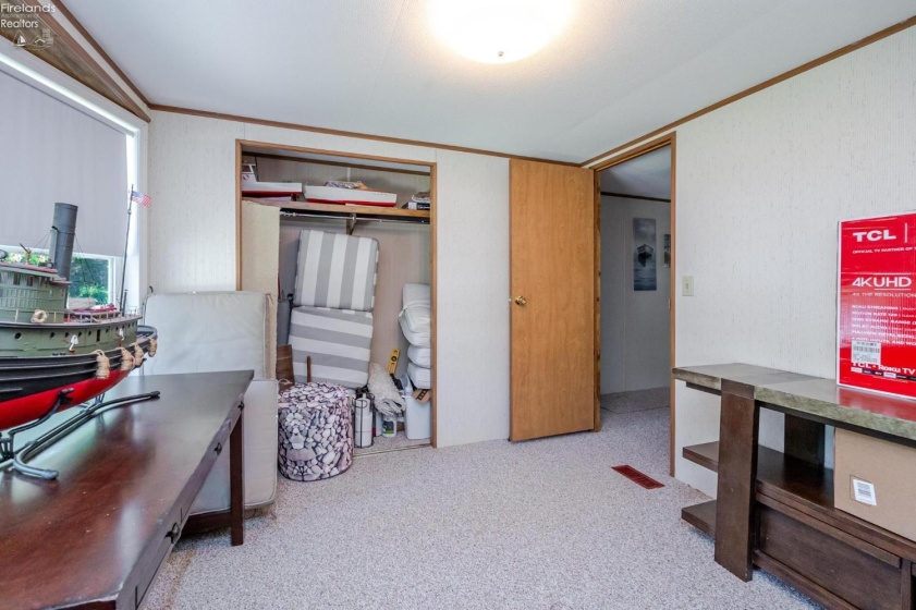 1828 Bay Drive, Port Clinton, 43452, 3 Bedrooms Bedrooms, ,2 BathroomsBathrooms,Residential,For Sale,Bay,20263323