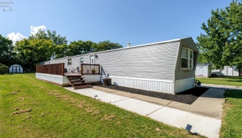 1828 Bay Drive, Port Clinton, 43452, 3 Bedrooms Bedrooms, ,2 BathroomsBathrooms,Residential,For Sale,Bay,20263323
