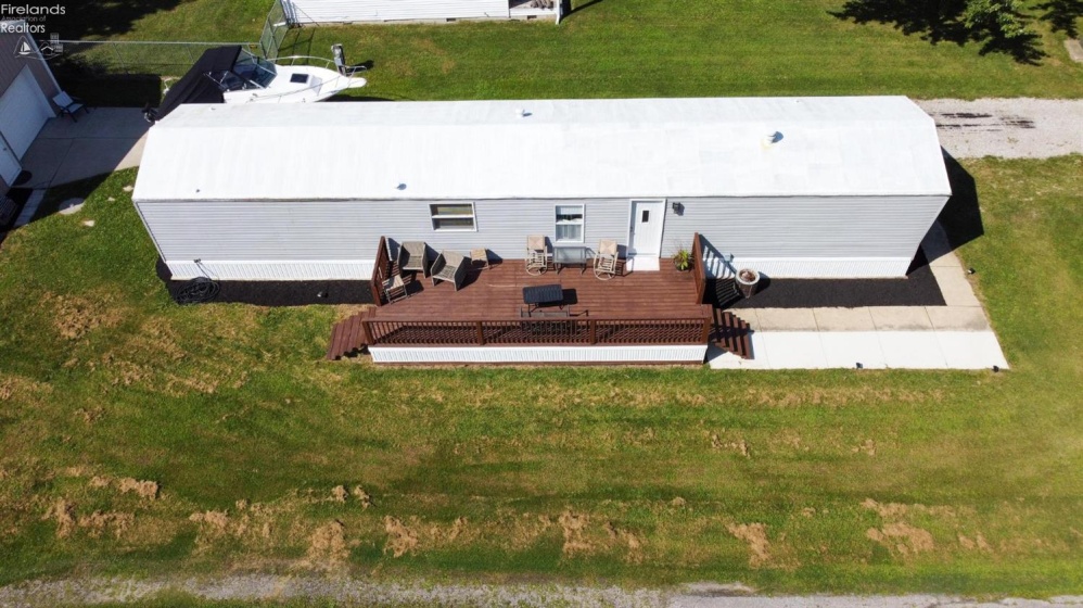 1828 Bay Drive, Port Clinton, 43452, 3 Bedrooms Bedrooms, ,2 BathroomsBathrooms,Residential,For Sale,Bay,20263323