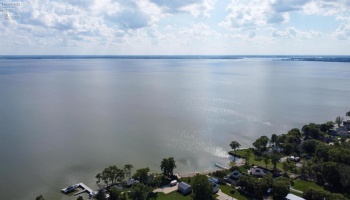 1828 Bay Drive, Port Clinton, 43452, 3 Bedrooms Bedrooms, ,2 BathroomsBathrooms,Residential,For Sale,Bay,20263323