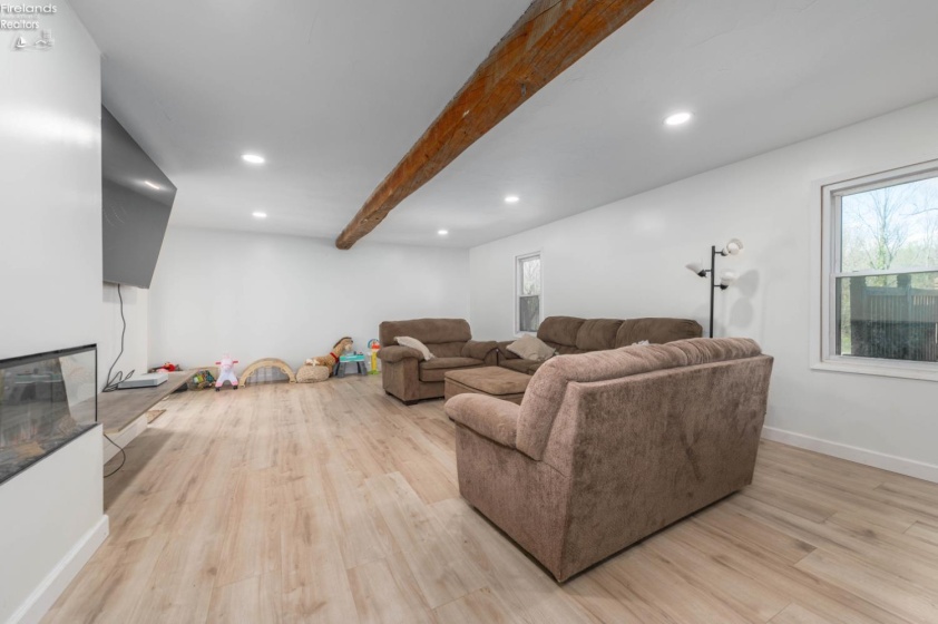 5226 State Route 60, Wakeman, 44889, 3 Bedrooms Bedrooms, ,2 BathroomsBathrooms,Residential,For Sale,State Route 60,20263400