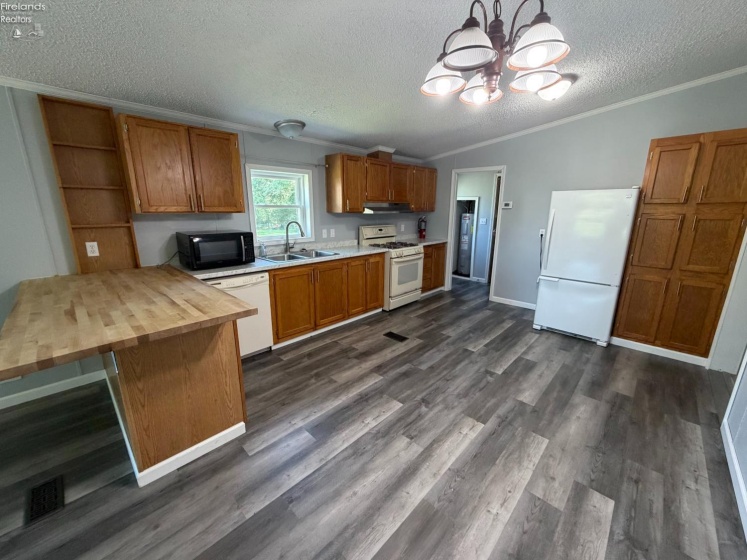 1238 Gibbs Road, Norwalk, 44857, 3 Bedrooms Bedrooms, ,2 BathroomsBathrooms,Residential,For Sale,Gibbs,20263433
