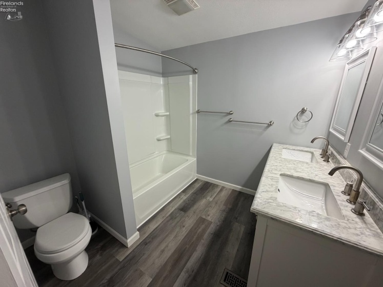 1238 Gibbs Road, Norwalk, 44857, 3 Bedrooms Bedrooms, ,2 BathroomsBathrooms,Residential,For Sale,Gibbs,20263433