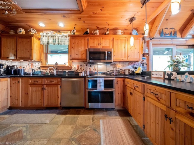 1491 Vesta Rd, Wakeman, 44889, 3 Bedrooms Bedrooms, ,4 BathroomsBathrooms,Residential,For Sale,Vesta Rd,20263428