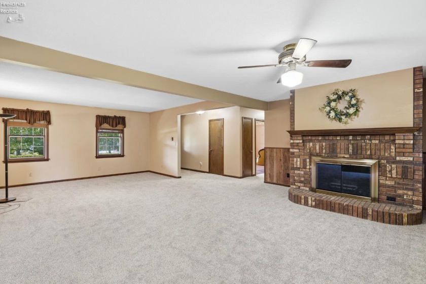 11835 River Lane Road, Oak Harbor, 43449, 3 Bedrooms Bedrooms, ,2 BathroomsBathrooms,Residential,For Sale,River Lane,20263423