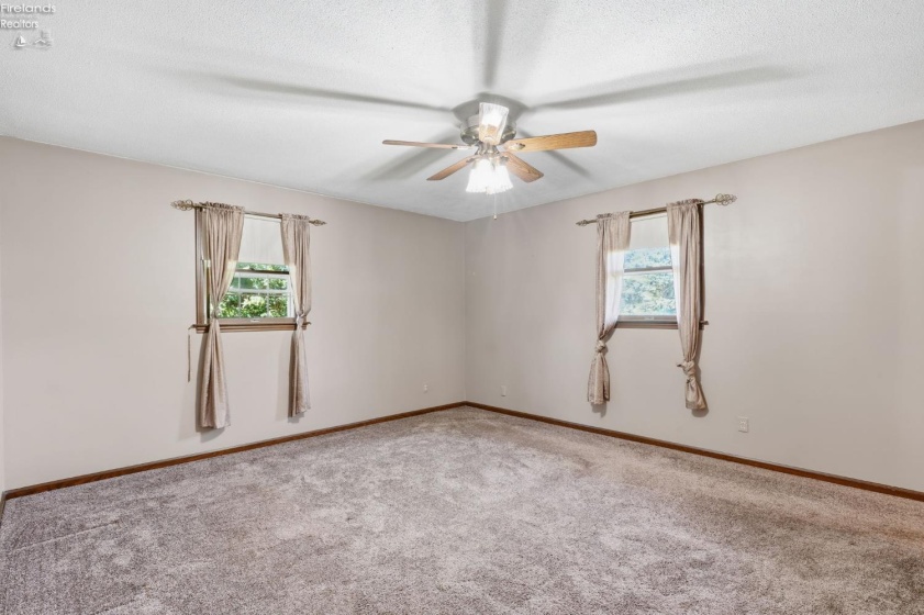 11835 River Lane Road, Oak Harbor, 43449, 3 Bedrooms Bedrooms, ,2 BathroomsBathrooms,Residential,For Sale,River Lane,20263423