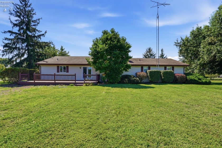 11835 River Lane Road, Oak Harbor, 43449, 3 Bedrooms Bedrooms, ,2 BathroomsBathrooms,Residential,For Sale,River Lane,20263423